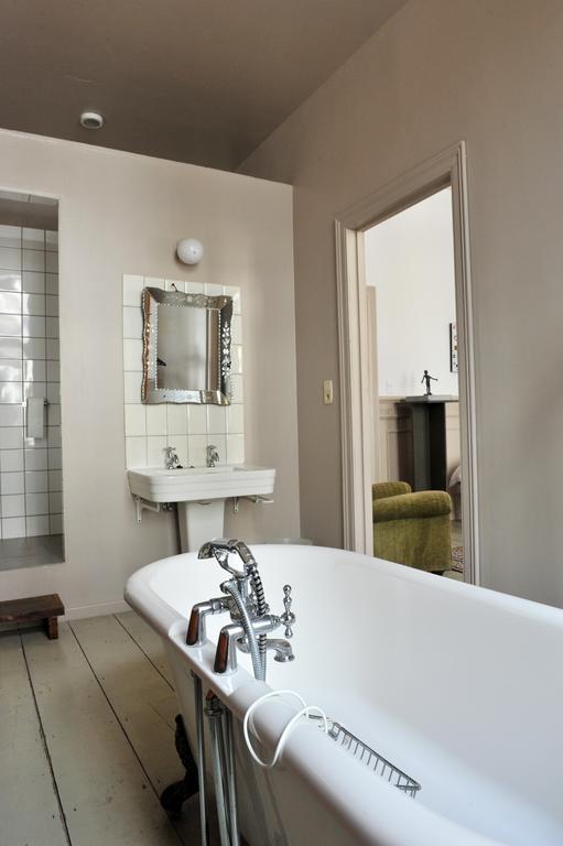 Sgt.Pepper'S Bnb Ixelles Kamer foto
